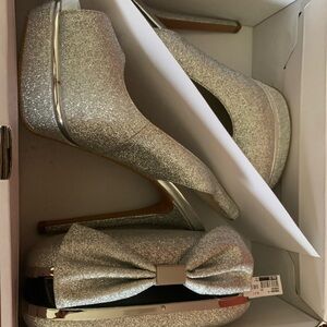 Aldo Silver Glitter Heels and Clutch Set